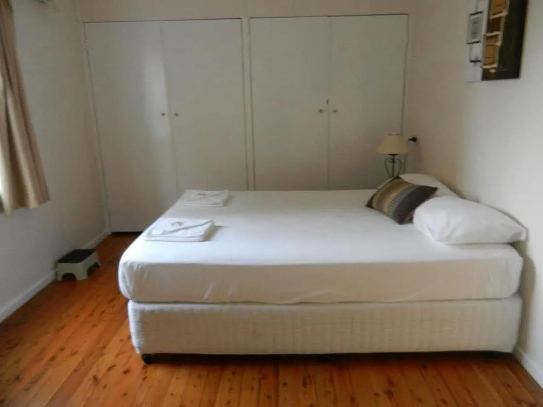 Golden Shores Motel Bilinga Australia