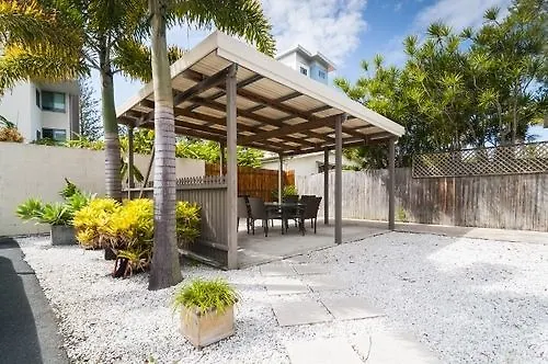 Golden Shores Motel Bilinga